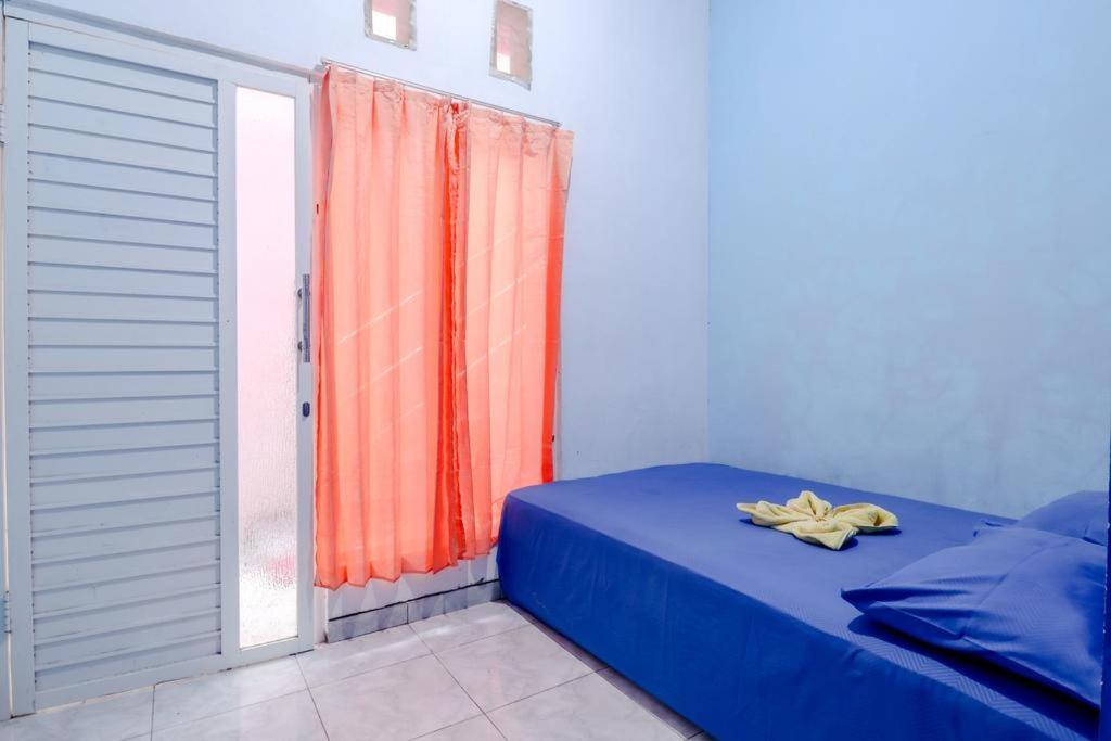 Pinky Guest House Syariah Kota Batu Ngoại thất bức ảnh